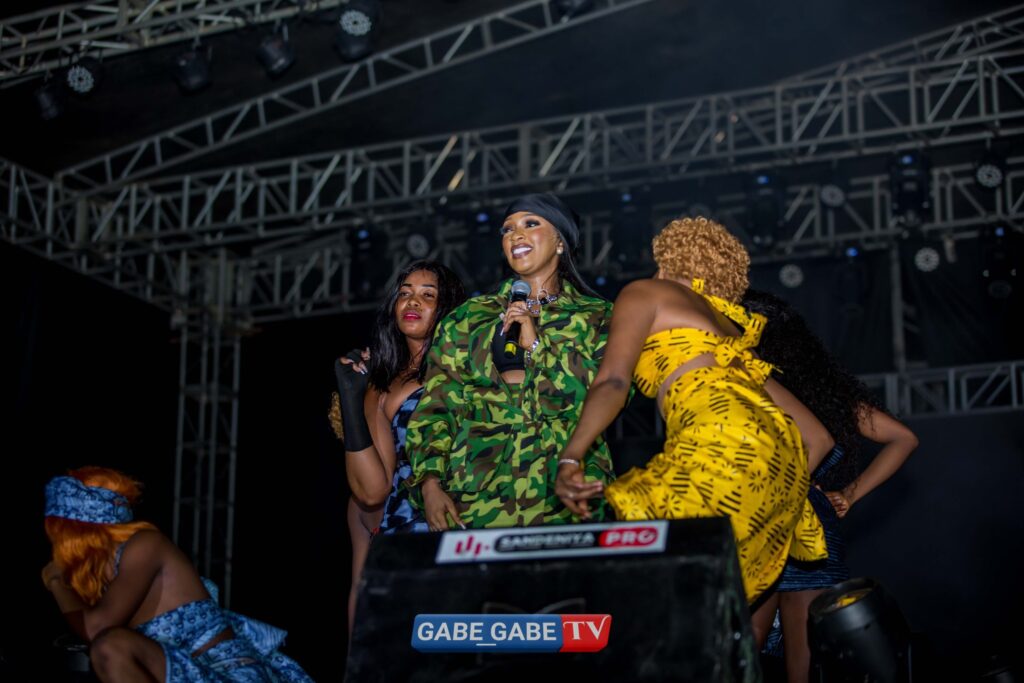 493290867_122260252880008883_658933564582409294_n-1024x683 Djelykaba Bintou : un concert « Renaissance » triomphal au Stade Petit Sory de Nongo