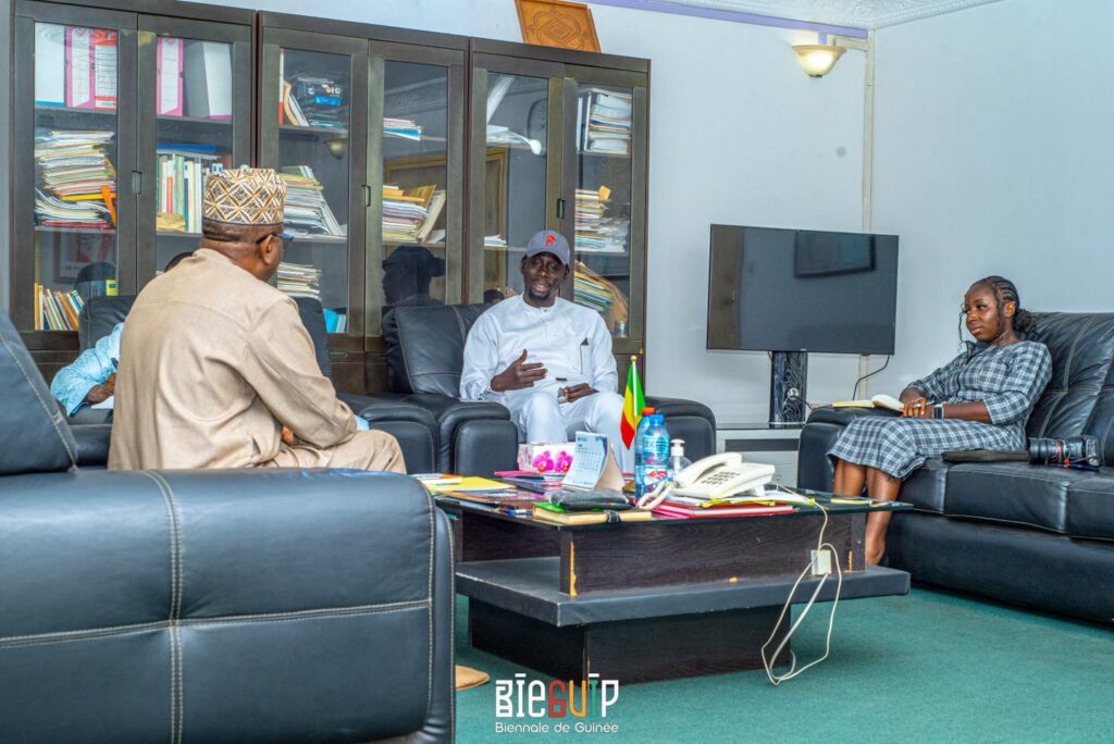 558510402_1348040396685630_5219131415424061888_n-1024x684 La Biennale de Guinée prend son envol : la Guinée renforce la diplomatie culturelle avec le Mali et le Ghana