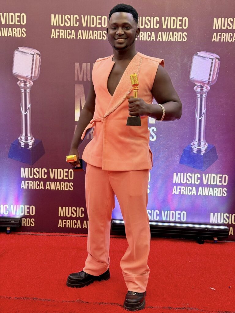 560724691_835049239033142_6720893902843415938_n-768x1024 Nova NTG : double triomphe guinéen aux Africa Music Video Awards 2025