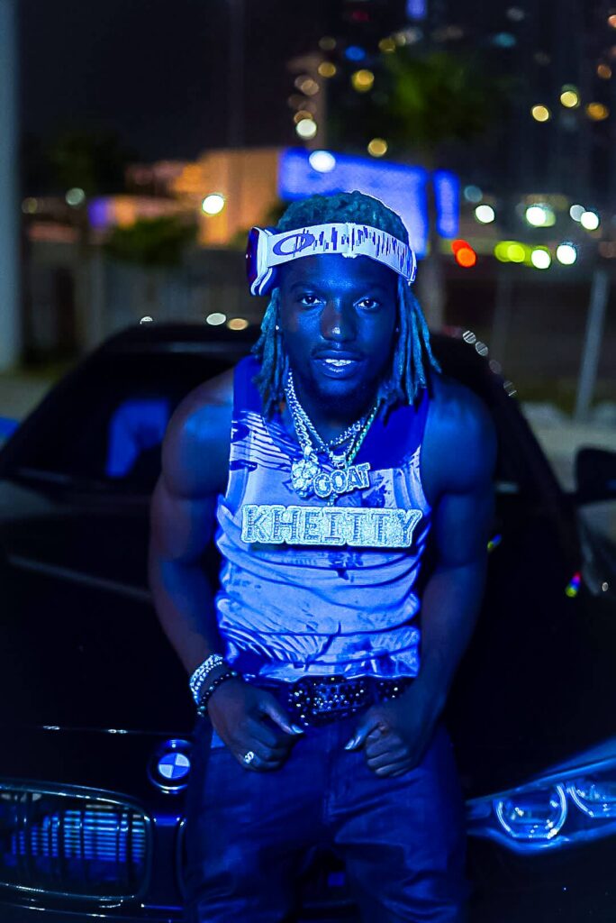 611639093_876851878641189_5843349746909224227_n-684x1024 Lil-Kheitty, parcours d’un artiste guinéen entre performance et musique