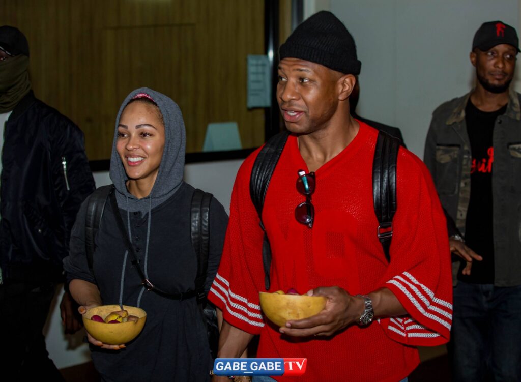613403312_122306893592008883_633053549363223985_n-1-1-1024x751 Naturalisation en Guinée : Meagan Good et Jonathan Majors célèbrent un retour aux origines et une ambition culturelle partagée