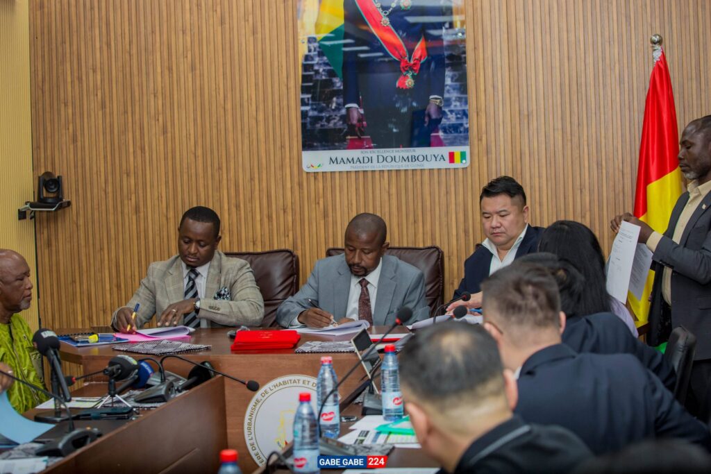 654742644_122318440250008883_5966300381693316470_n-1024x683 Patrimoine, cinéma et innovation : lancement officiel du projet Cinéma Center de Conakry