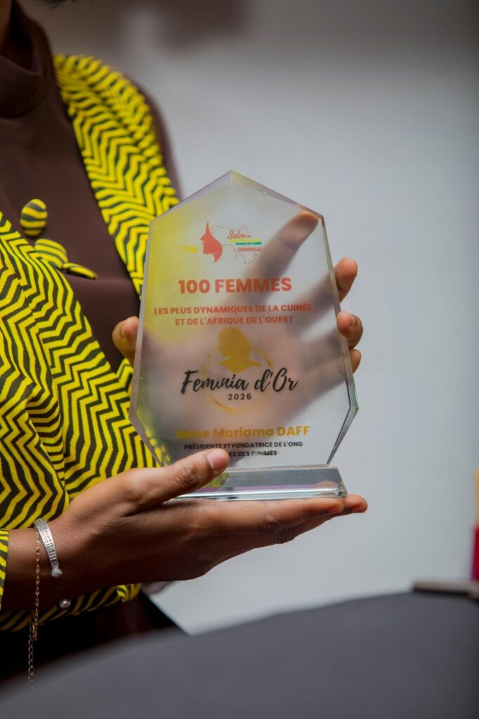 14589a53-753c-4f5a-9aca-e2d1805b5a4d-682x1024 FEMINIA D’OR 2026 : Mariama Daff honorée pour son leadership et son action sociale