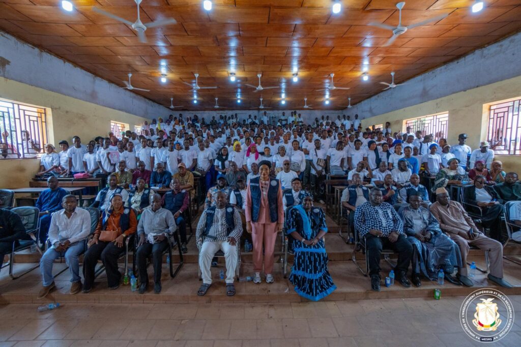 700015077_1385134550327848_369493207323994342_n-1024x682 SDO-2026 : la ministre Dr Diaka Sidibé face aux futurs bacheliers à Kankan