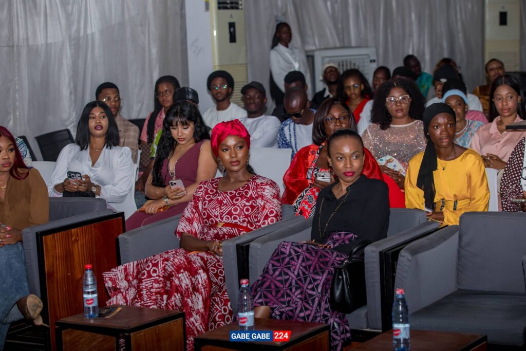 704697784_122328653360008883_1757409527213704990_n-1024x683 Entrepreneuriat jeune : l’influenceuse Mariame Touré lance officiellement sa marque "MARLEYA"