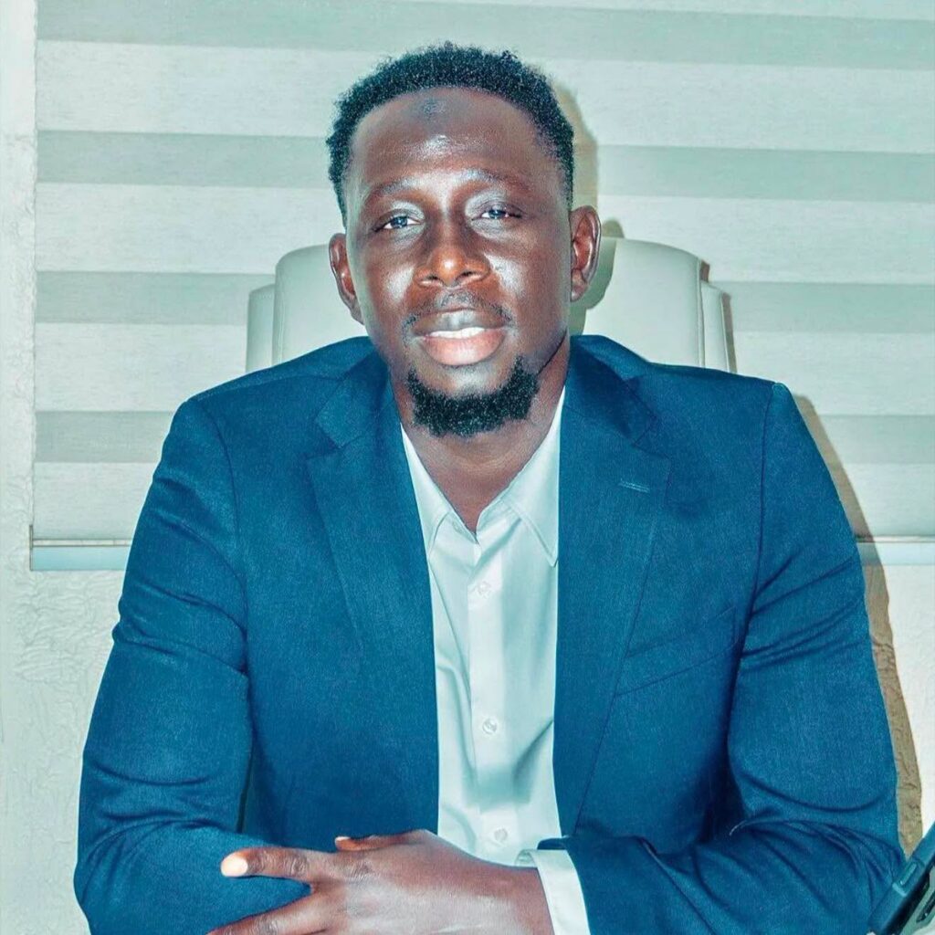 768963079_1369397935319865_7127314460214922595_n-1024x1024 Ablaye Mbaye alias Skandal se sépare de ses dreadlocks après plus de 20 ans