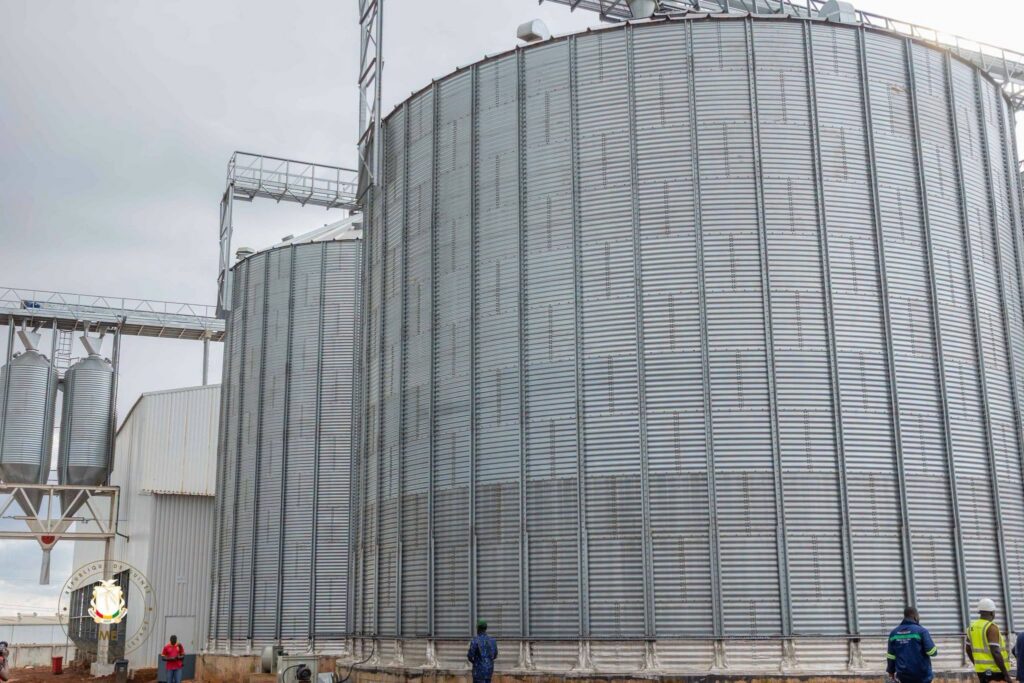 809601729_945182505311136_7420629998730158681_n-1024x683 FERMAV : 25 millions de dollars pour développer un pôle avicole à Kindia