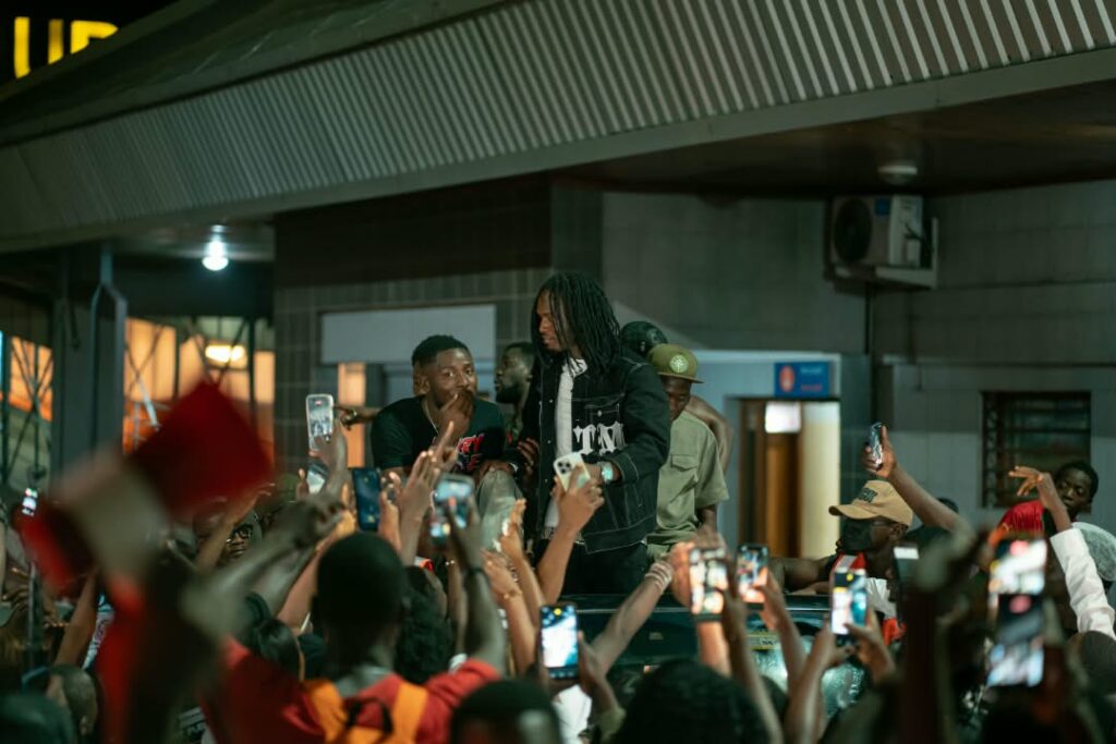 WhatsApp-Image-2026-09-22-at-04.49.21-1024x683 « YANFANTE » EN APPROCHE : KOURY SIMPLE RETROUVE LA GUINÉE SOUS LES OVATIONS DE SES FANS