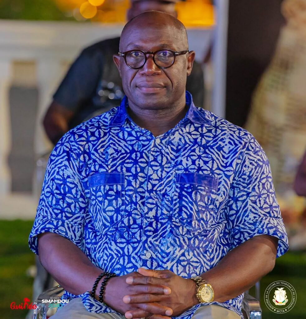 WhatsApp-Image-2026--982x1024 Miss Univers 2026 : la Guinée mobilisée derrière sa représentante Justine Kamara