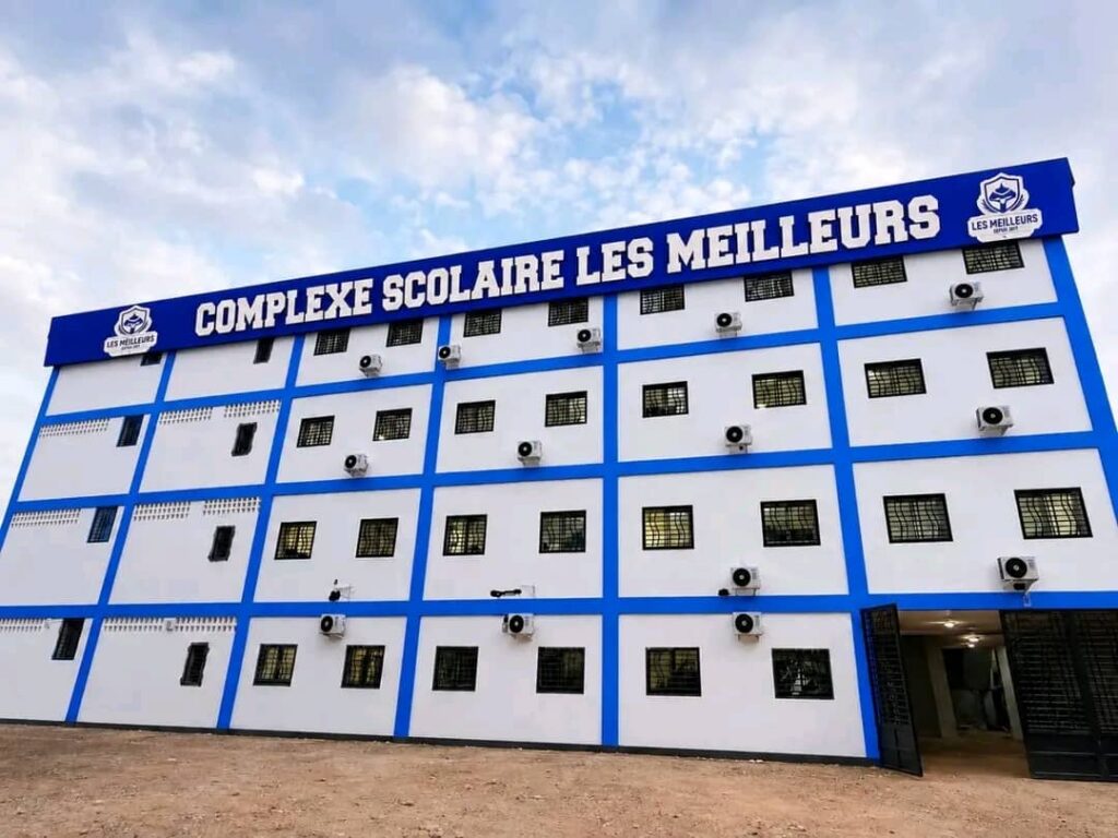 WhatsApp-Image-2026-10-05-at-00.11.46-1-1024x768 Lambanyi : le Complexe scolaire Les Meilleurs mise sur l’excellence pour sa première rentrée