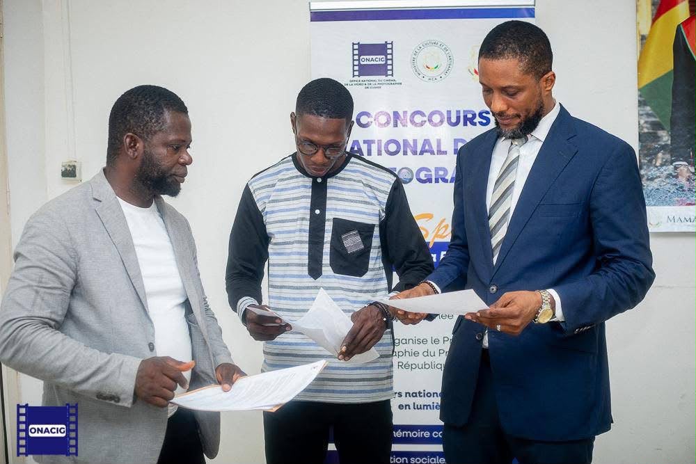 WhatsApp-Image-2026-10-22-at-23.47.22 Photographie : l’ONACIG encourage deux Guinéens nominés aux Oscars de la Photographie Africaine 2026