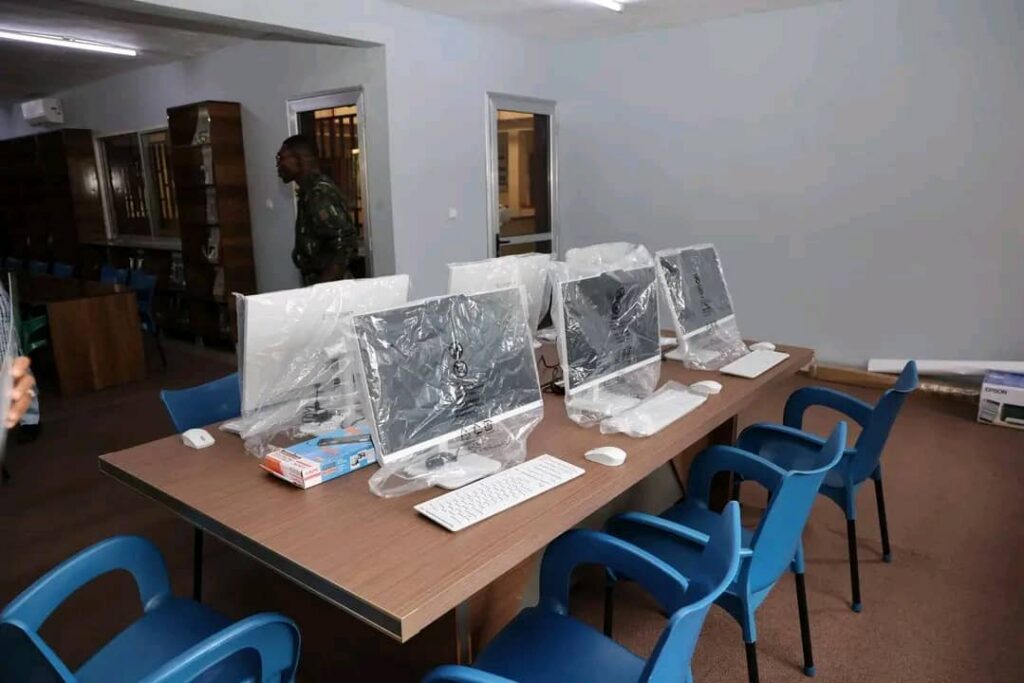 WhatsApp-Image-2026-10-24-a-1024x683 Éducation : le Lycée 1er Mars de Matam se dote d’une nouvelle médiathèque grâce à la Fondation Diaka Camara