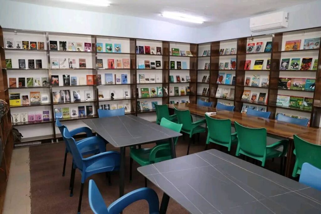 WhatsApp-Image-2026-10-24-at-09.1hjk-1024x683 Éducation : le Lycée 1er Mars de Matam se dote d’une nouvelle médiathèque grâce à la Fondation Diaka Camara
