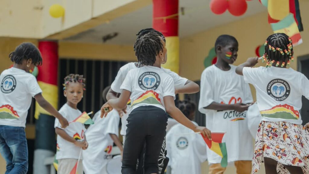 c28f5f5c-efa7-4006-a592-ff2d5d66f8e7-1024x576 An 68 de la Guinée : la Fondation Kadiatou Bah Guissé célèbre l’indépendance aux côtés des enfants de Regina Maris